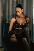 Foto Naomi Closed Trans Milano 345 7713495 - 3